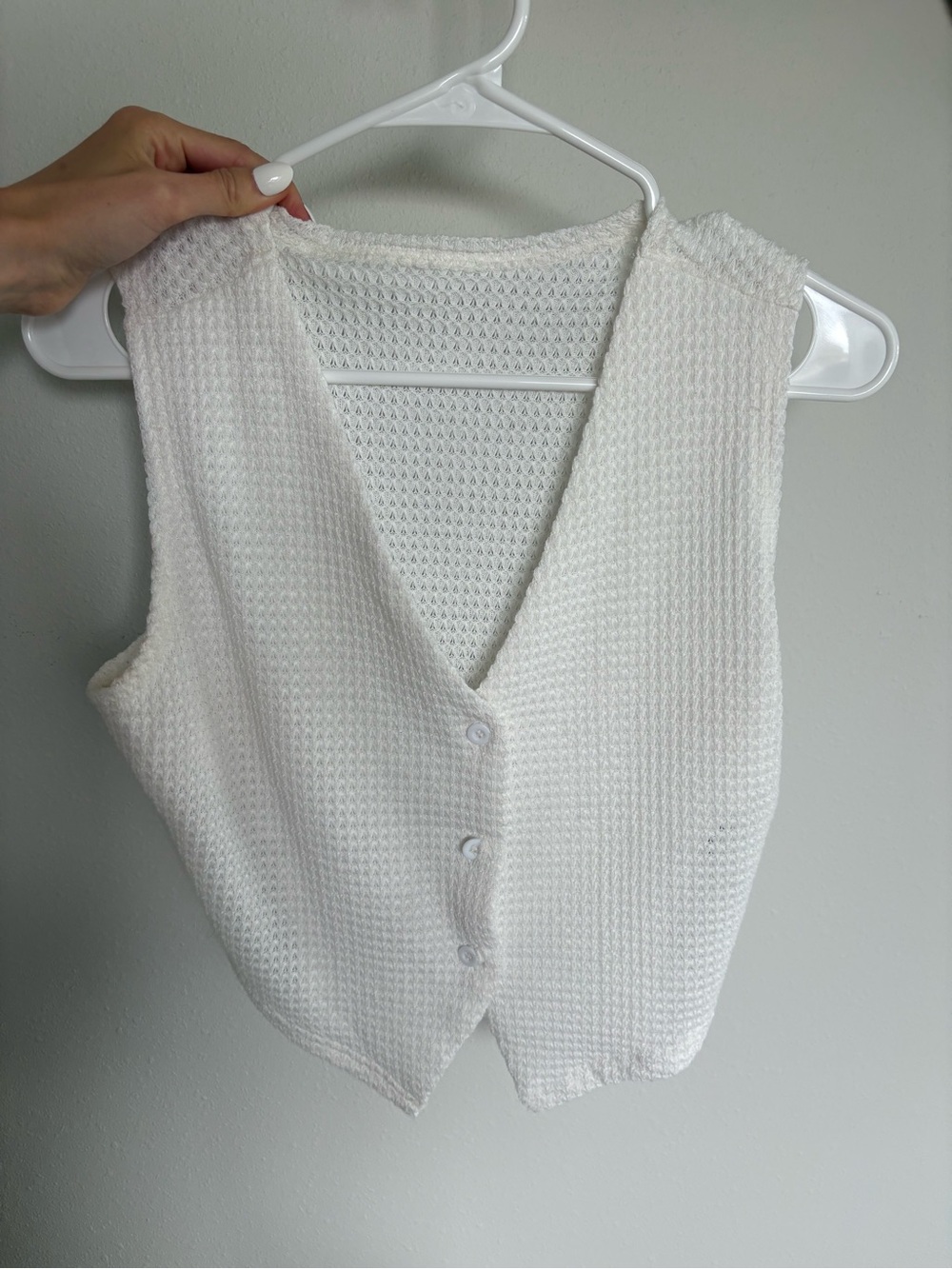 SHEIN White Knit Button-Front V-Neck Vest